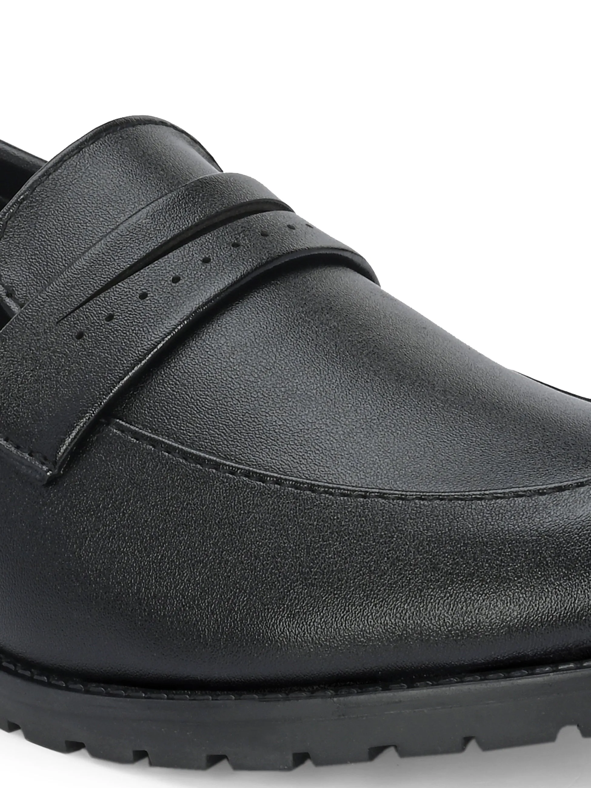 CARLO ROMANO BY WASAN BLACK COLOUR VEGAN LEATHER MOCCASIN FOR MEN