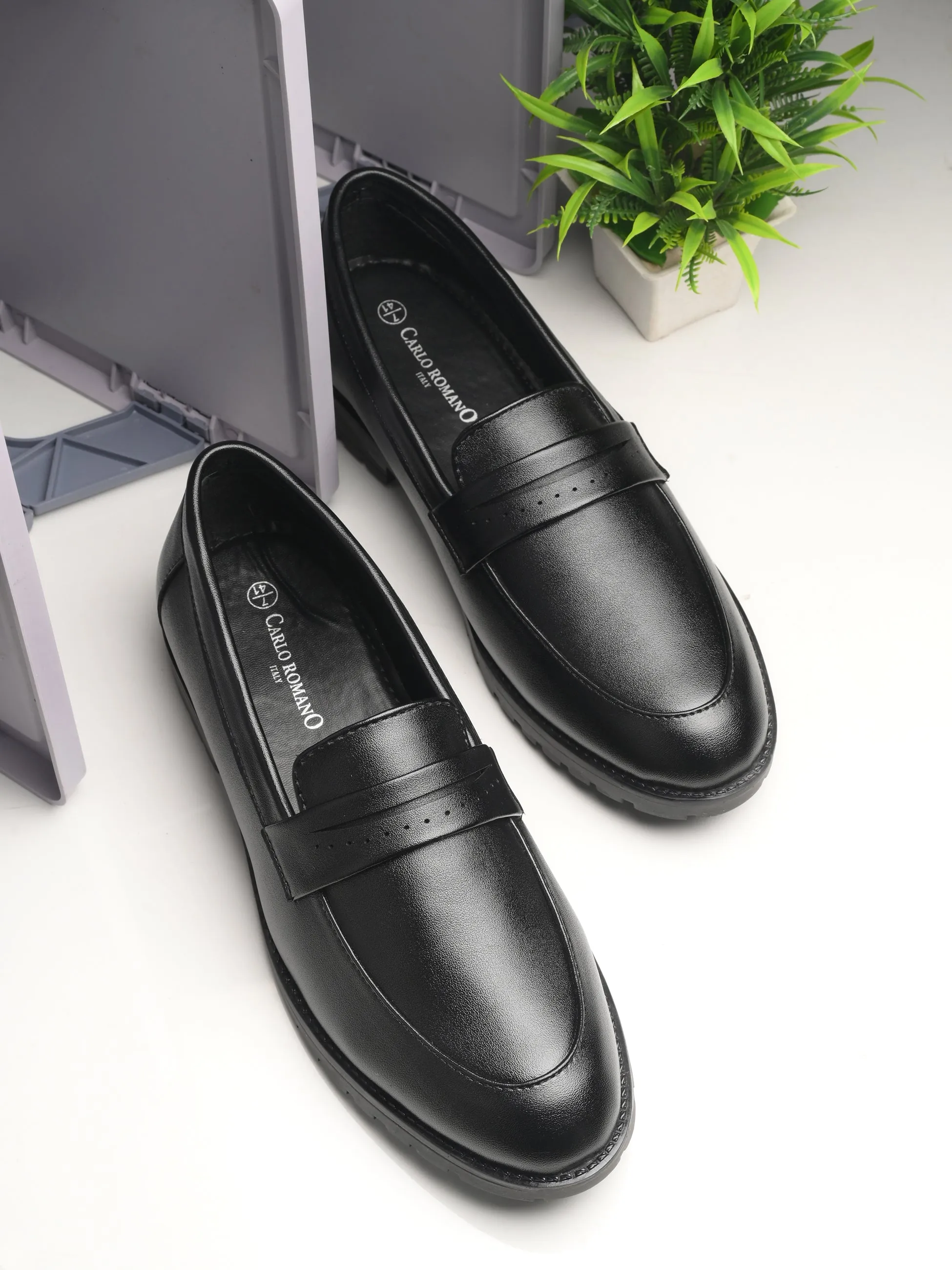 CARLO ROMANO BY WASAN BLACK COLOUR VEGAN LEATHER MOCCASIN FOR MEN
