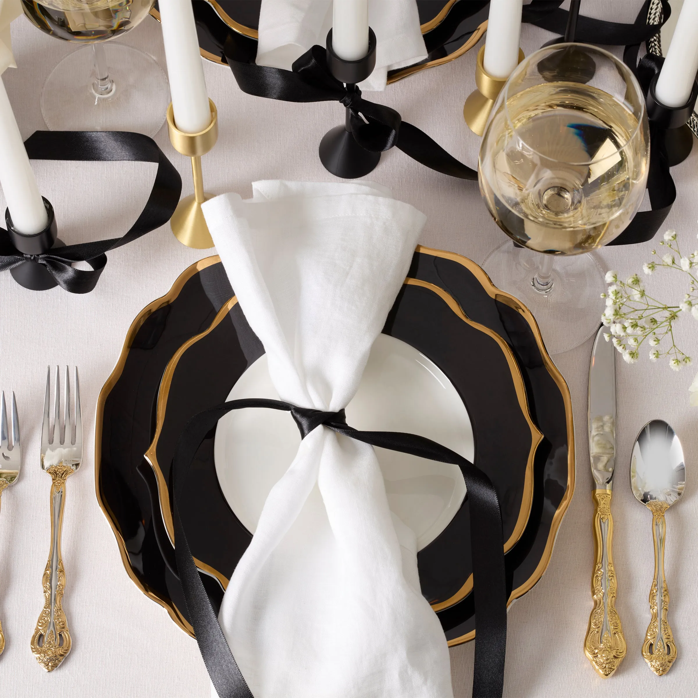 Contempo Luxe Black Dinner Plates, Set of 4