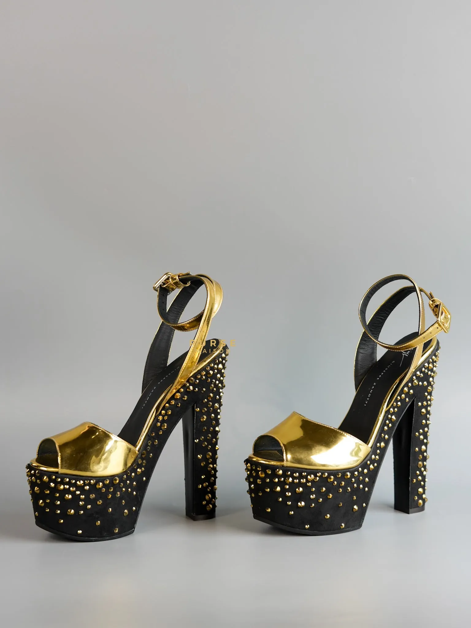Gold Platform Crystal Stud Chunky Block Heel Sandals Women size 38 (23.9cm)