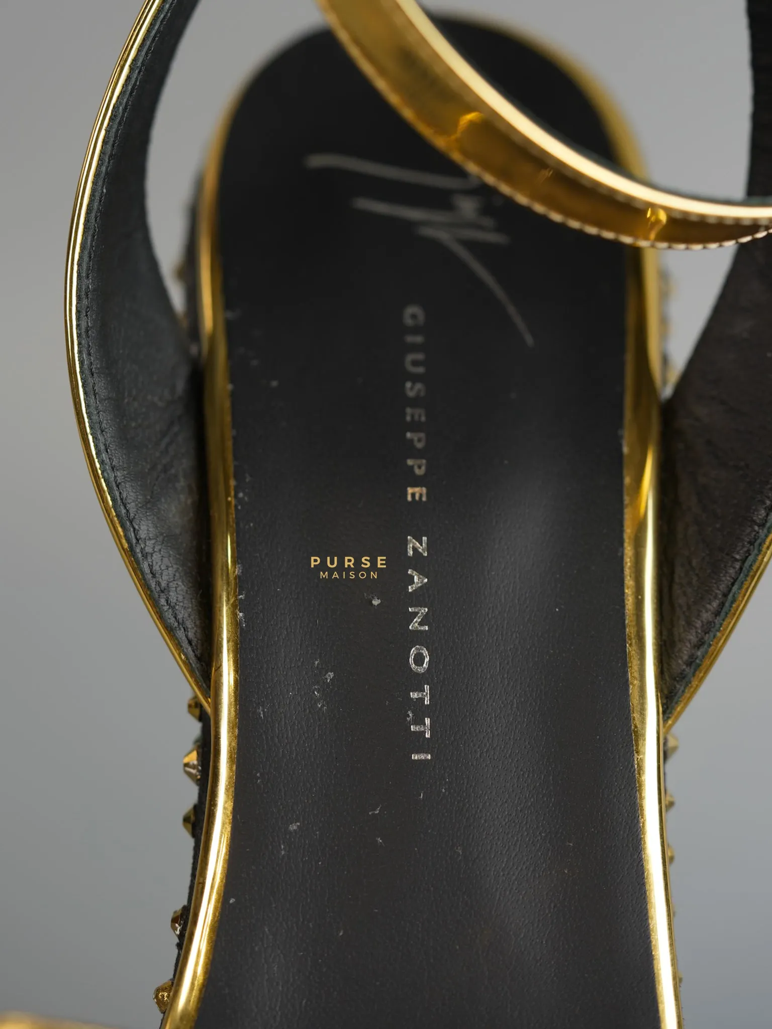 Gold Platform Crystal Stud Chunky Block Heel Sandals Women size 38 (23.9cm)
