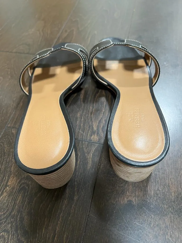HERMÈS OASIS H MULE SANDALS