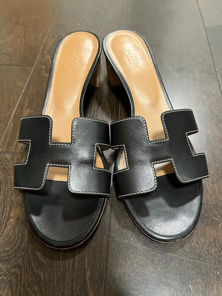 HERMÈS OASIS H MULE SANDALS