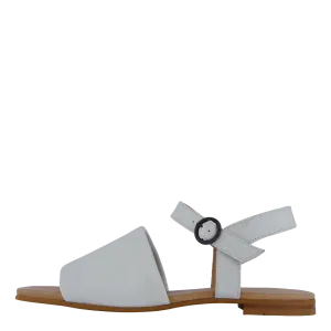 Madeleine Offwhite