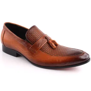 Men “RAWSON” Textured Vamp Moc Toe Dual Shade Tassel Loafer Shoes