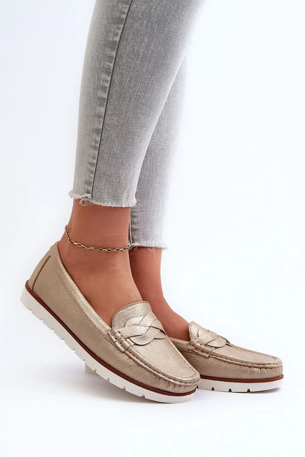 Mocassin Step in style