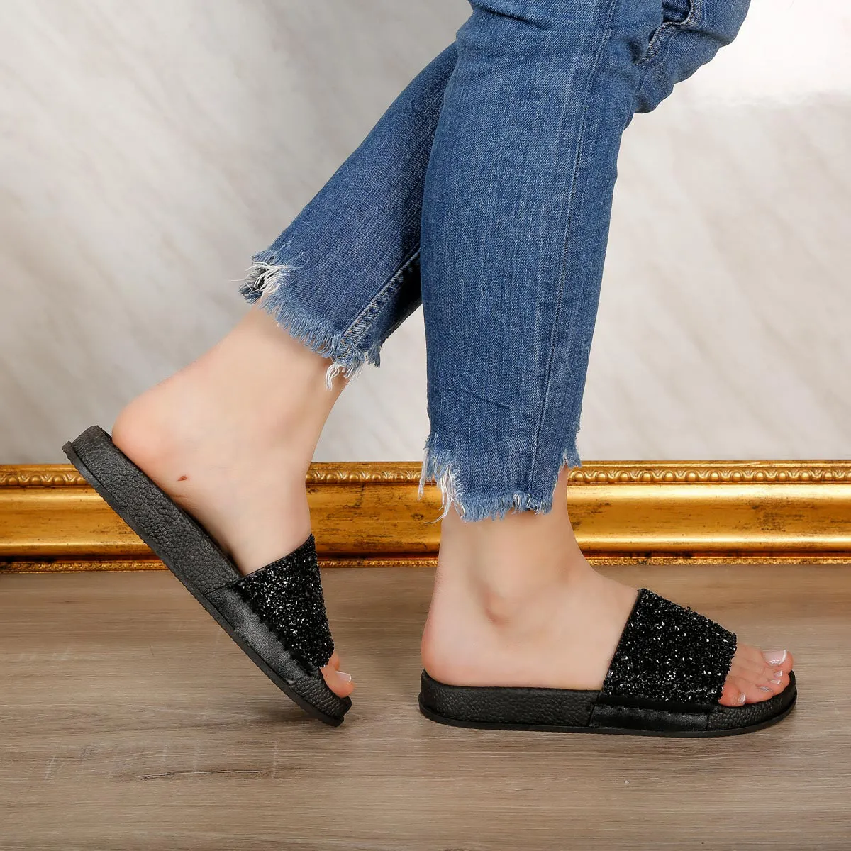 Papuci dama Koni - Black