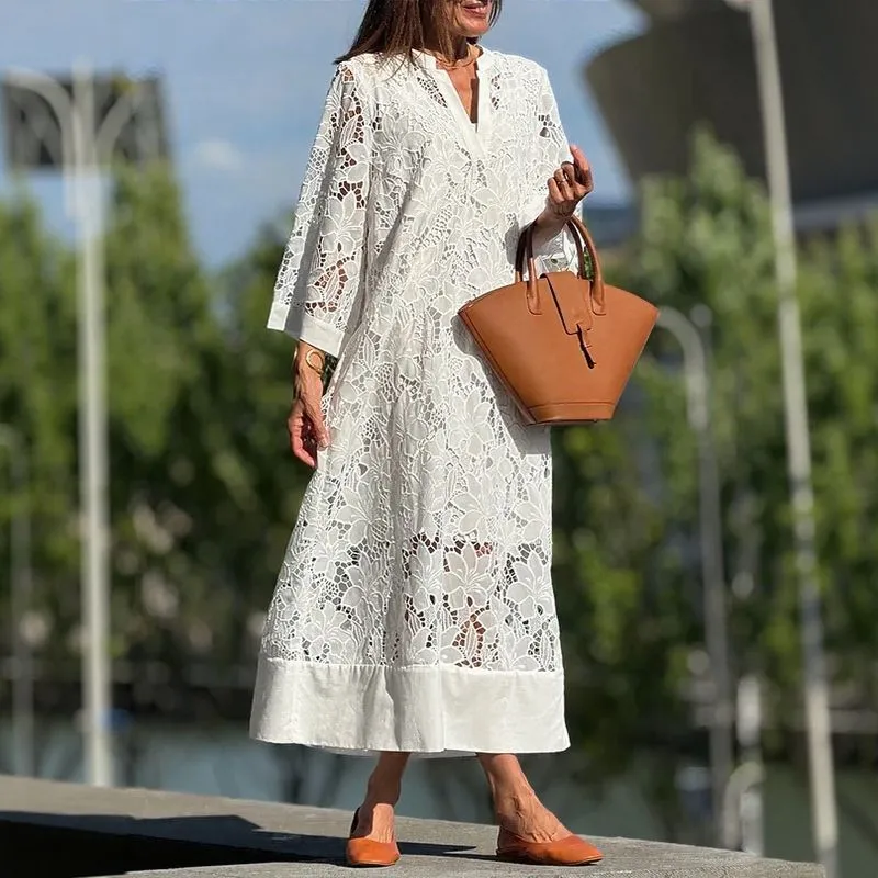 Selkie | Dress in Floral Lace
