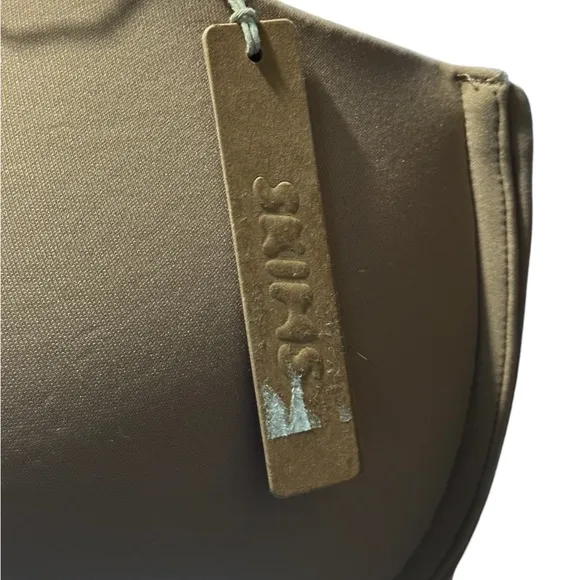 Skims Fits Everybody Super Push Up Bra in the color Sienna Size 40 DD