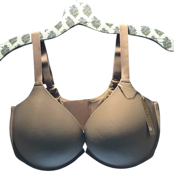 Skims Fits Everybody Super Push Up Bra in the color Sienna Size 40 DD