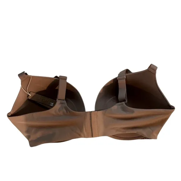 Skims Fits Everybody Super Push Up Bra in the color Sienna Size 40 DD