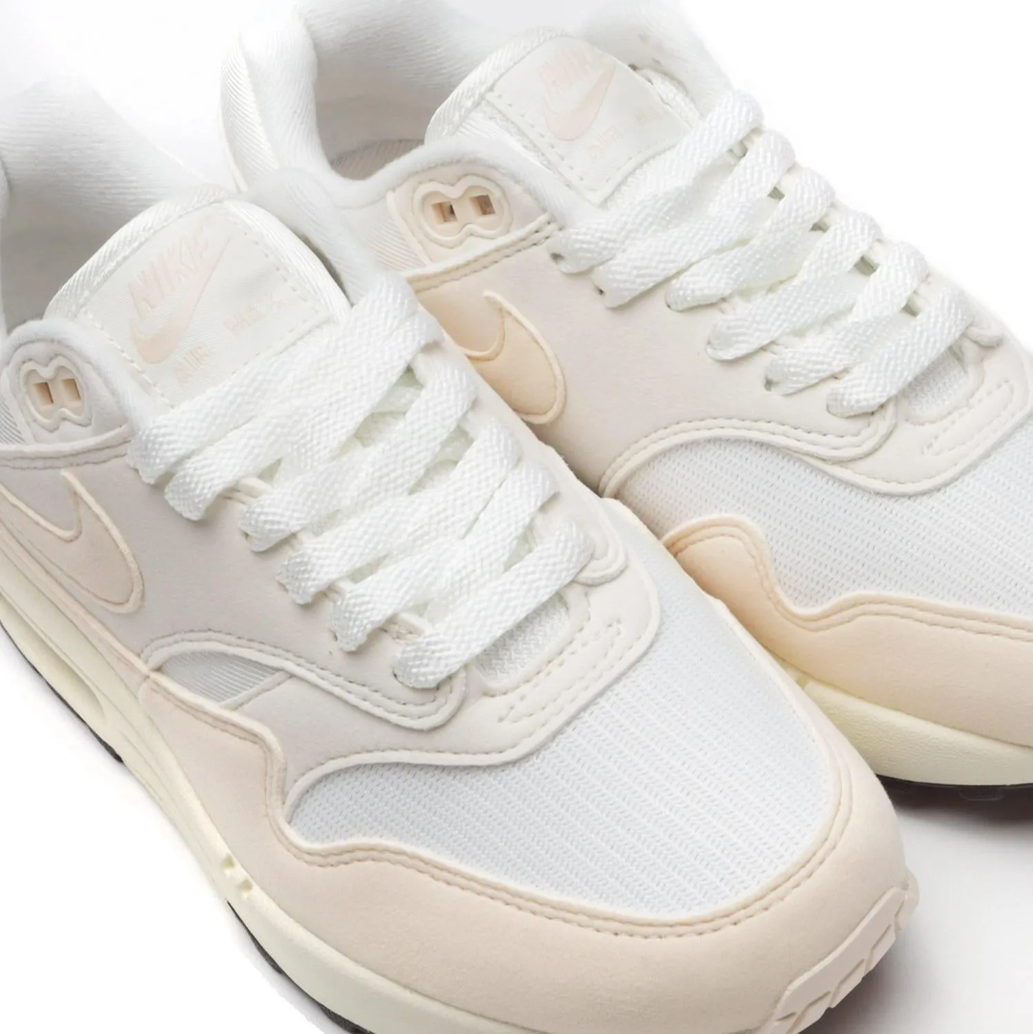 WMNS Nike AIR MAX 1 Sail Guava Ice Phantom Black White DZ2628-111 Shoe Trainer