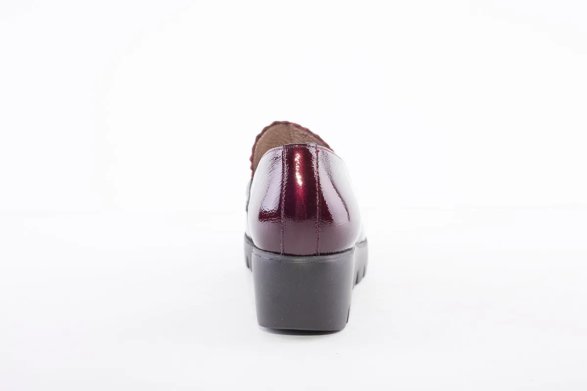 WONDERS - C-33223 LOW WEDGE SHOE - WINE PATENT